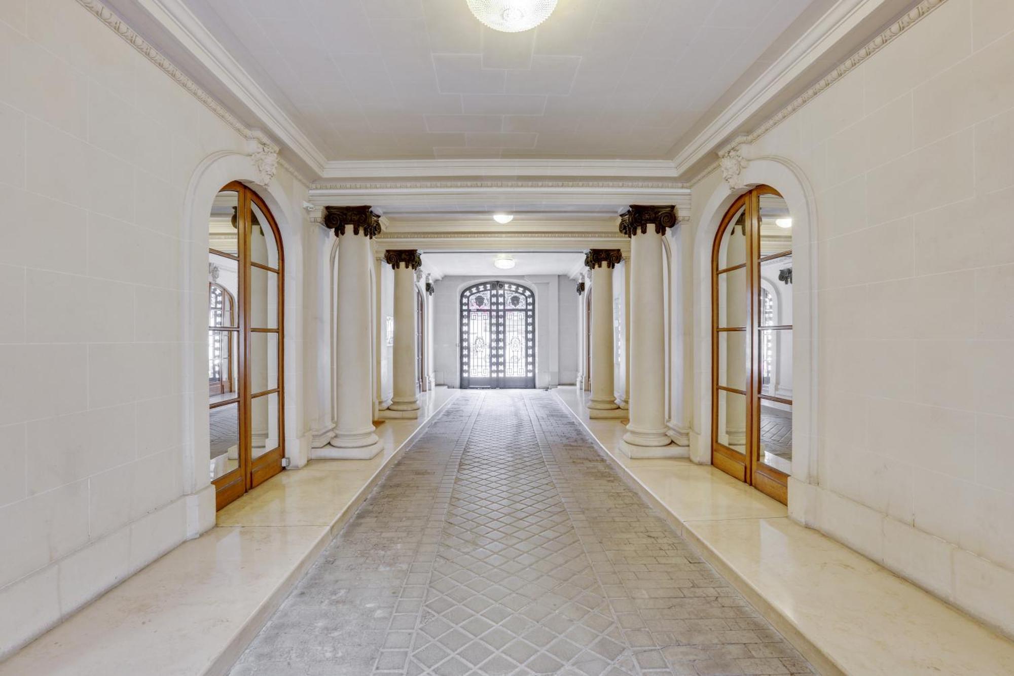 Sejours Parisiens / Belle Courcelles / 4* Appartement