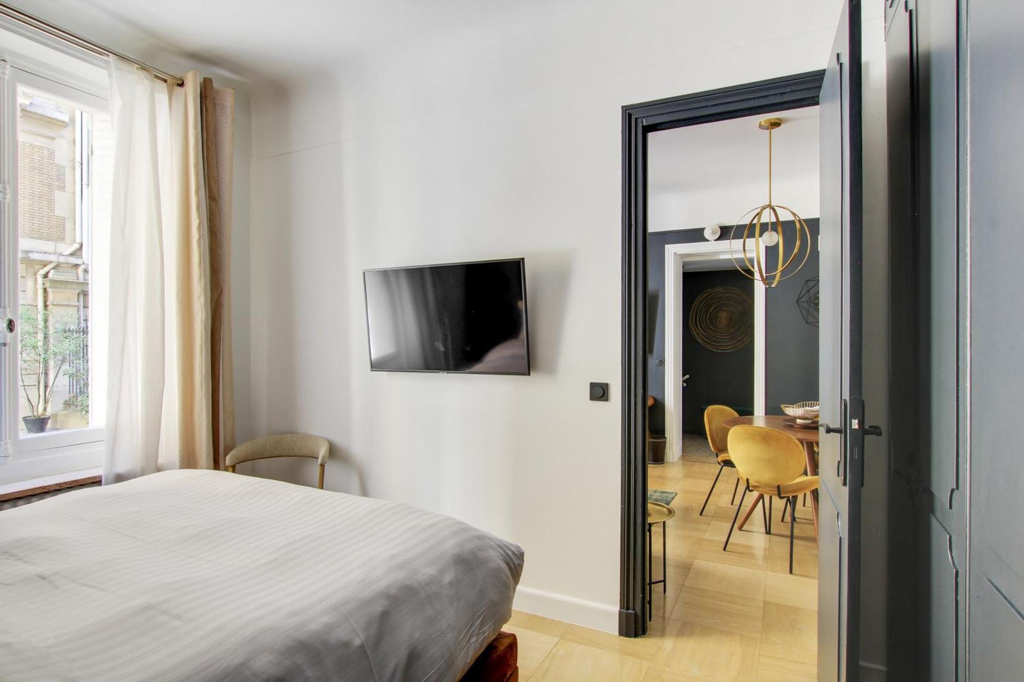 Sejours Parisiens / Belle Courcelles / 4* Appartement *